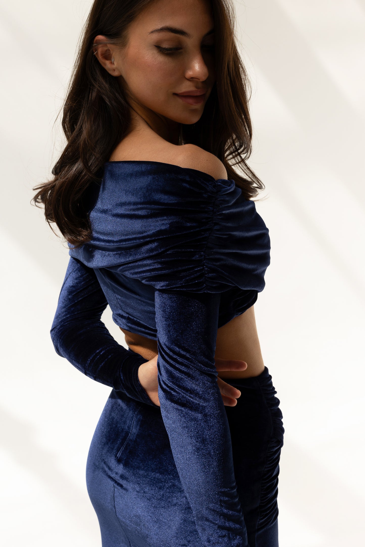 Elegant sapphire blue velvet two-piece set designed for formal events and luxury evenings – Blourinè couture